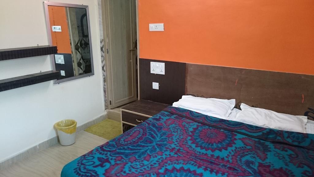 Rahul Buddha Guest House Bodh Gaya Extérieur photo